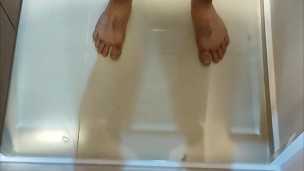 muscle men with big dick drops a lot of cum in the mirror