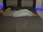 Befriedigende Bonie Bett Jeans zittern Zucken stöhnen heiss blond multiple Orgasmen lecken pussy 3/16