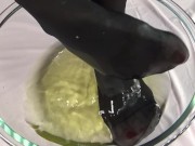 Mature Big Tits Pissing On Legs In Stockings 10/16