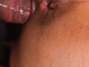 摸摸她的屁股就要干活了 8/16