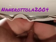 Mi sorprende a masturbarmi in camera mia e mi scopa forte!! 4/16