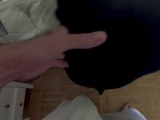 Je baise avec ma grosse queue ma petite salope pendant son ménage 1/16