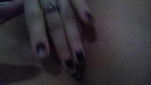 Mi coño muy mojado después de ver a mi vecino si gran polla me exicta