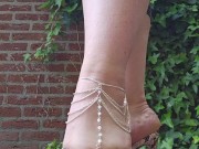 Your queen bloen away by the wind 😱 3/16