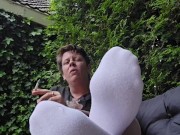 Perfect white socks and put them off 😍 6/16