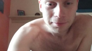 Dancing while the penis is standing part 4 (Polishboy)