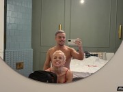 Clapping Ass & Anal Close-Up ! Gymnast Blonde Takes Cum in Splits 8/16