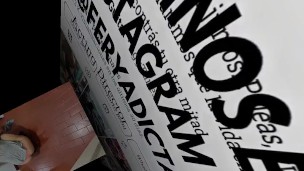 hermanastra culona pinta casa desnuda y después usamos plug anal, dilatacion anal