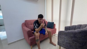 Timida hermanastra paga nuevo telefono con sexo duro y venida en su gran culo.