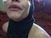 İstanbul'da bir kürt kadın parmaklarını götüne sokuyor. 16/16