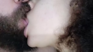 18 year old kisses older man and gets wet,hot kiss,💦😵😋🤤🫦😙😘👩🏽‍❤️‍👨🏼🥛