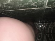 Sexo en el baño, penetración con dildo y verga de verdad 11/16