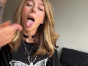 Hot girl sucks big cock💦 13/16