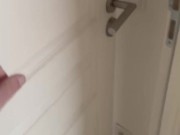 Je vide vite ses couilles sur mes collants car on nous attends 1/16