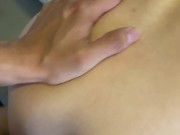 Hermanastro aprovecha que no hay nadie en casa para follarla 7/16