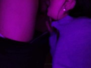 Mi novio se demoró y terminé chupandosela al patovica del boliche, por poco me descubre!!! 3/16