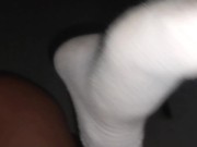 Chateando con mi marido mientras su amigo me folla el coño y se corre dentro. QUE RICO ME coge. 1/16