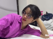 18yo very cute nerdy gives me a blowjob but asks for hard live sex 1/16