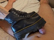 Dr Marteens chill 4/16