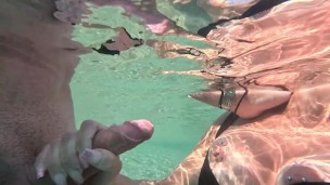 UNDERWATER fuck in the ocean