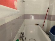 Esposa amadora depila os pelos da buceta. 1/16