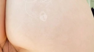 Big Booty Mom twerks and spreads ass while ripping leggings wide open.