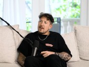 ARMANI BLACK STRIPS DOWN NAKED LIVE DURING PODCAST 7/16