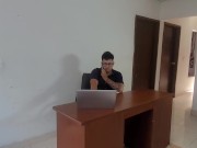 mi jefe me folla en su oficina 1/16