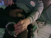 grilletes apretando mis huevos, vigilante de seguridad 8/16