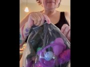 TOY TEST - Juliet Toys Glow-in-the-Dark Ovipositor Dildo mature MILF bbw 2/16