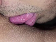 زبونش رو مثل گردباد رو کصم چرخوند کصم خیس خالی شد 6/16