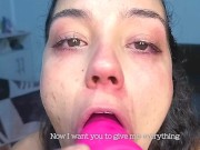 Universitaria caliente se atragante con el dildo, no para de pedir leche en su cara 15/16