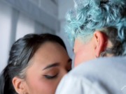 SABES QUE ME VENGO RÁPIDO! Que buena mamada me da mi novia cuando llega cachonda 5/16