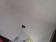 Amateur-Ehefrau hat Spaß daran, Kleider anzuprobieren und abzuschneiden. Amateur-Ehefrau tanzt nackt 8/16