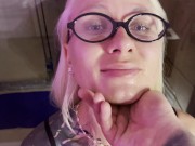 Кончил в рот сводной сестре в родительской спальне 11/16