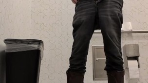 Shaking my ass and dick
