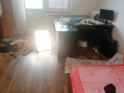 Amateur wife has fun trying on clothes and cutting them off. Amateur wife dances naked around the ho 11/16