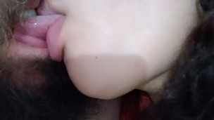 kissing and handjob on his dick at the same time,I love kissing and grabbing dick,I get wet🫦💦🍌🤤