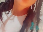 Humo. Labios rojos. 2/16