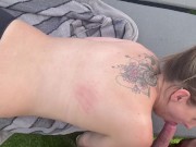 Je le suce pendant qu il fume sa cigarette et il remplit ma bouche de sperme 15/16