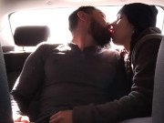 Me olvidé la cartera para pagar el viaje en Uber, me tomé toda su rica lechita 2/16