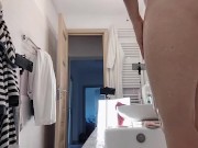 Sexy wife shaves her pussy hair. 16/16