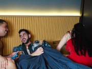 Lesbiana quiere ser follada fuerte por 2 grandes vergas!!! 2/16