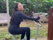 Me follo a DESCONOCIDA en un PARQUE CASI NOS DESCUBREN!! 1/16