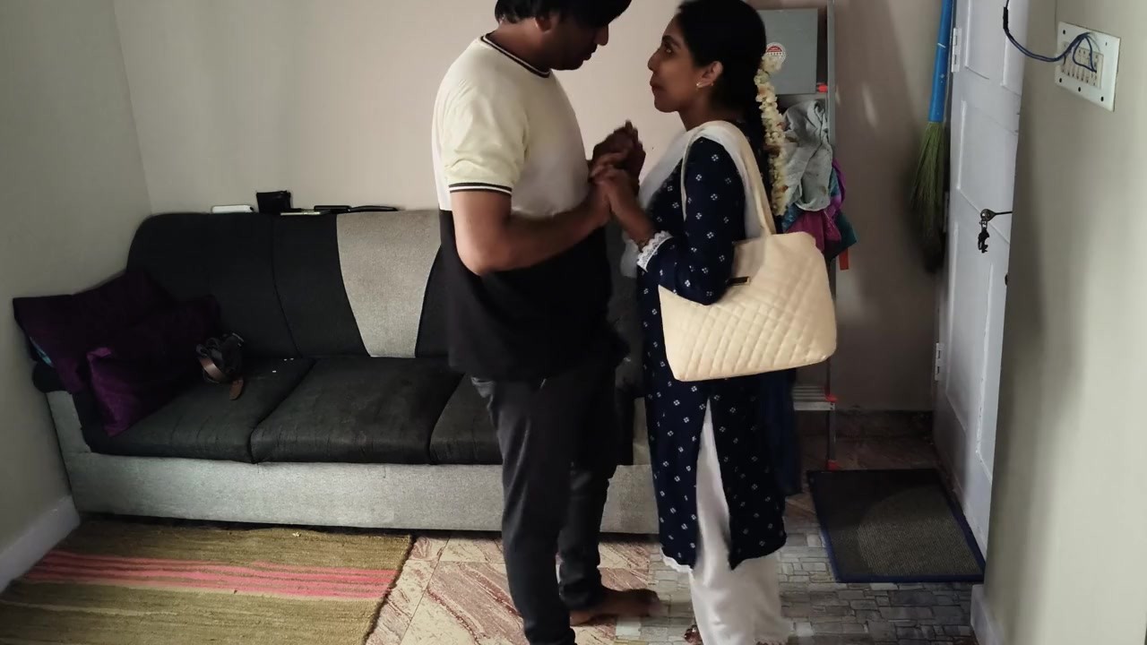 Indian Virgin Girl First time Sex