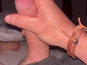 Descansando antes de empezar mi consulta como nuevo doctor 9/16