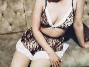 زن جندم خوشگل کرده حسابی برام ساک میزنه / Hot Wife 2/16