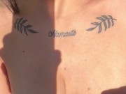 Que rico tocarse  en el patio mientras  escucho a mis vecinos  que están cogiendo bien rico 16/16