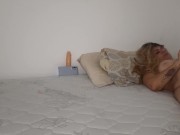 Brazilian MILF enjoying herself with vibrator. 10/16