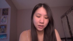Stepsister asiática deliciosa quer estudos picantes!